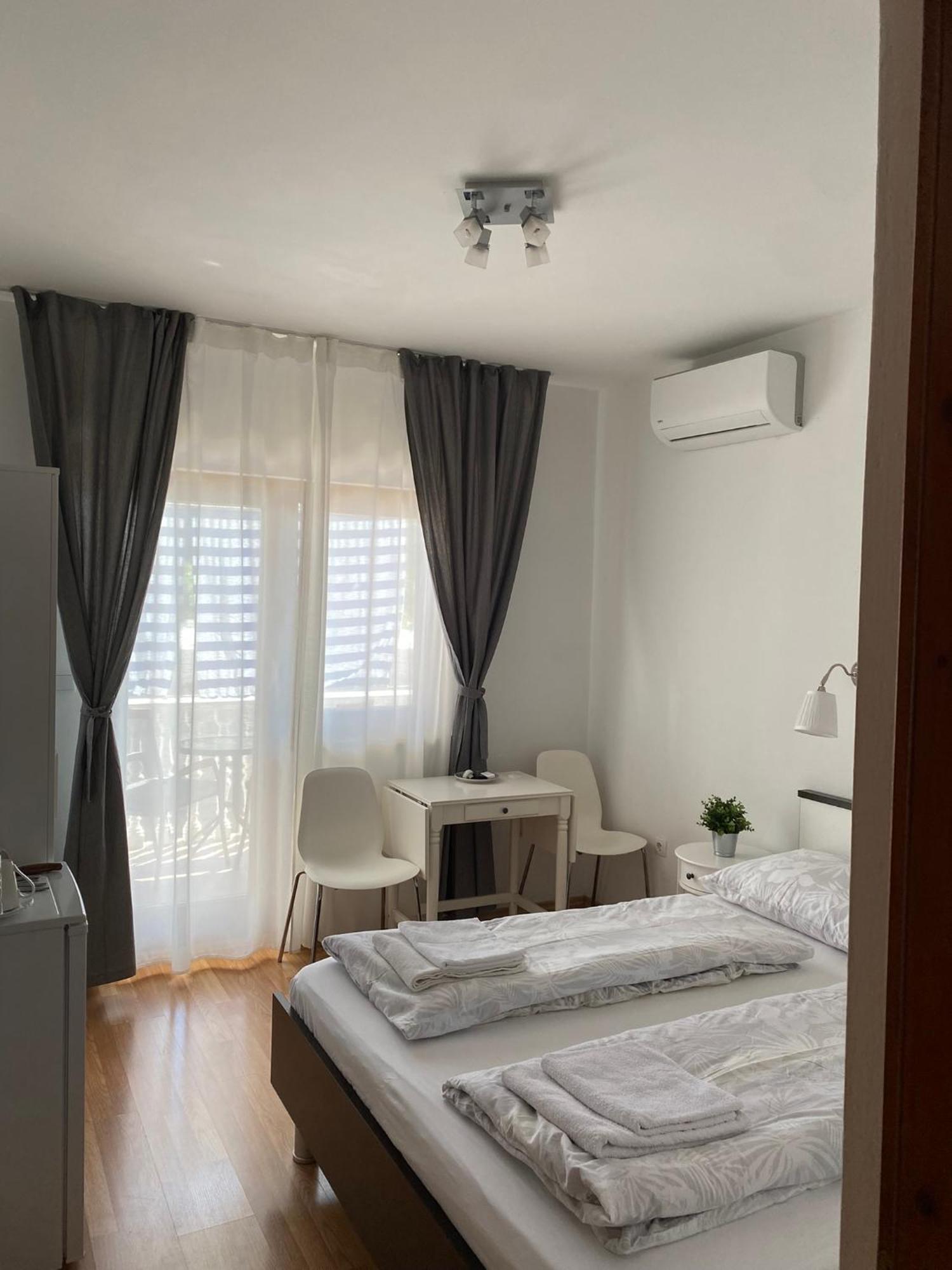 Apartments Irina Rovanjska Eksteriør bilde