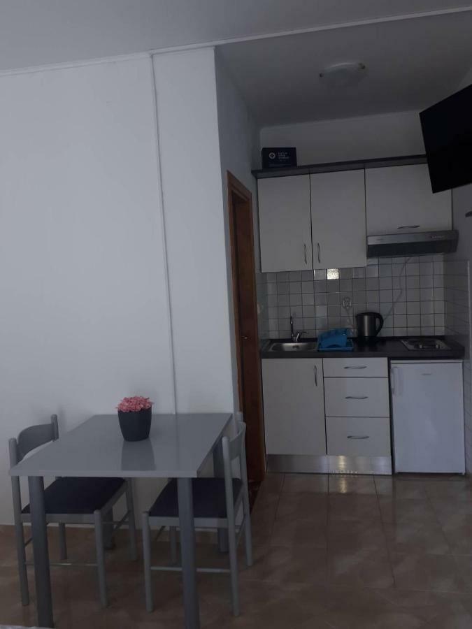 Apartments Irina Rovanjska Eksteriør bilde